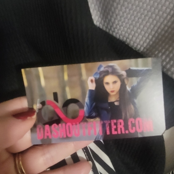 NWT Dash Outfitters color block top - Picture 2 of 6